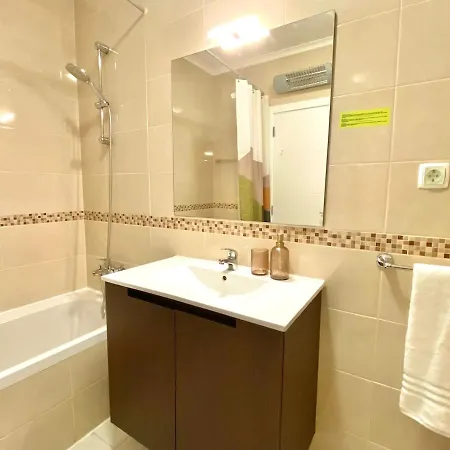 2 Bedroom With Pool In Monte Dourado, Lägenhet *