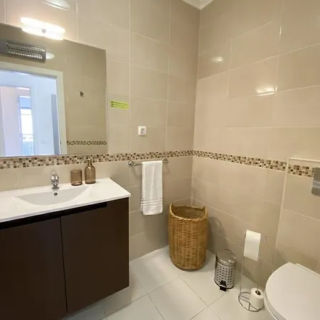 2 Bedroom With Pool In Monte Dourado, Appartement *